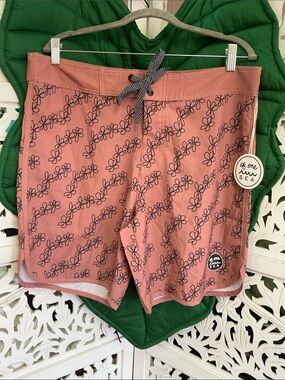 NWT Of one sea mens retro boardshorts rust brown plumeria surf shorts. Size 32